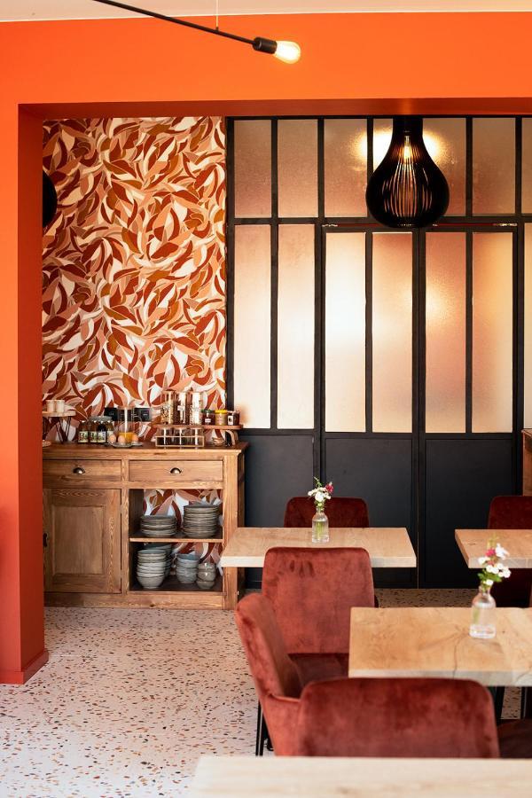 Hotel De La Poste Ellezelles エクステリア 写真