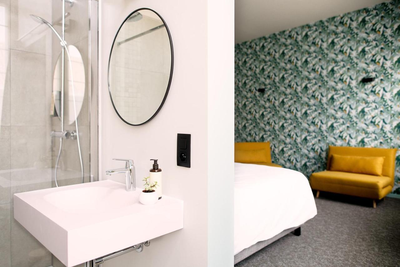 Hotel De La Poste Ellezelles エクステリア 写真