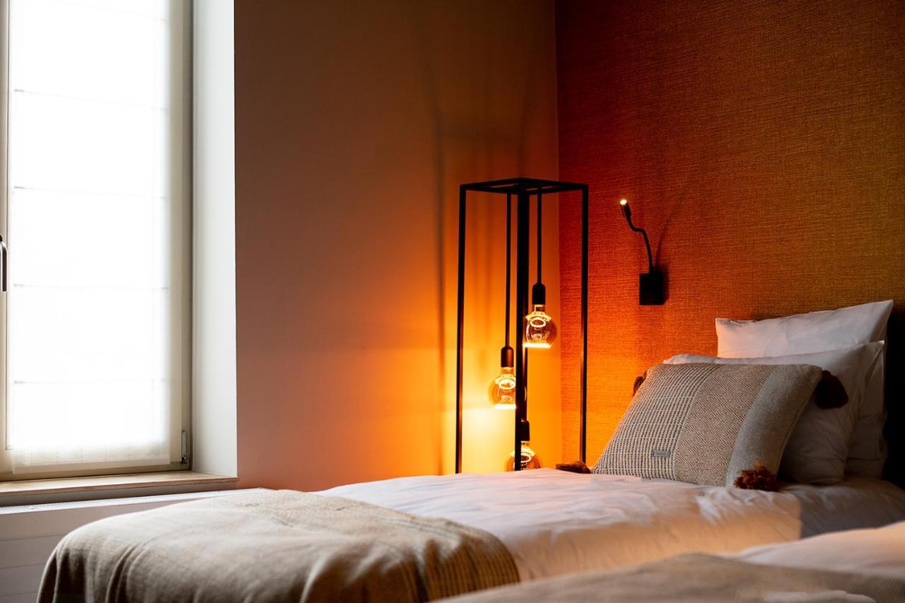 Hotel De La Poste Ellezelles エクステリア 写真