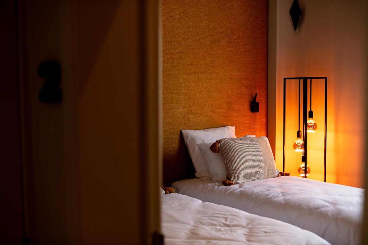 Hotel De La Poste Ellezelles エクステリア 写真